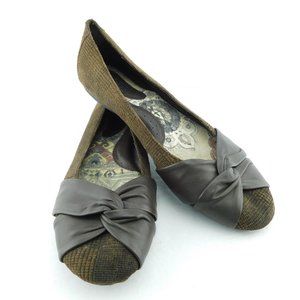 BORN Brown Plaid Ballet Flats 10US / 42EU